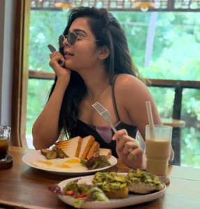 Mithila Palkar Net Worth 